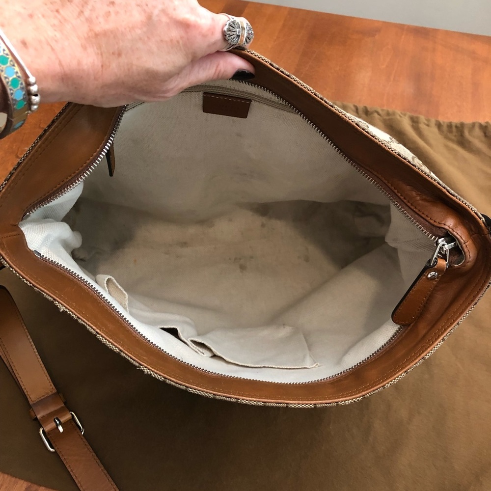 GUCCI | Large original GG canvas messenger bag - Picture 10 of 17